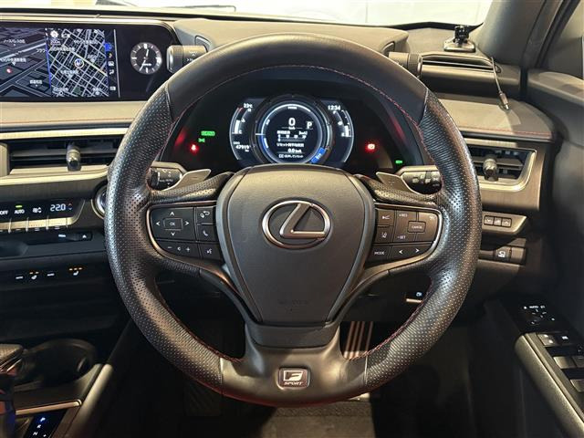 UX250h Fスポーツ 4WD