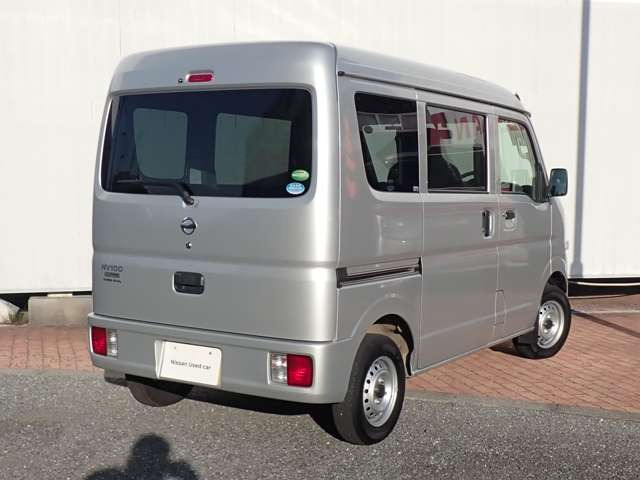 NV100クリッパーDX ハイルーフ 5AGS車 4WD