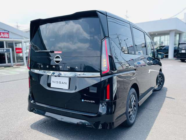 セレナ1.4 e-POWER ハイウェイスターV