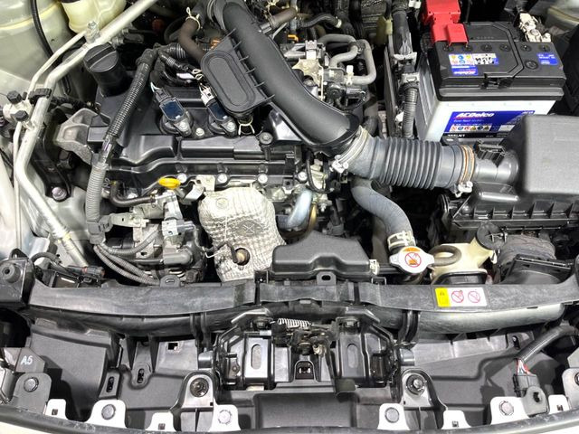 親切・丁寧な専門メカニックスタッフが応対!・車検・点検整備・事故等の修理などアフターサービスも安心。お車のカスタマイズもネクステージのサービススタッフまでご相談ください!