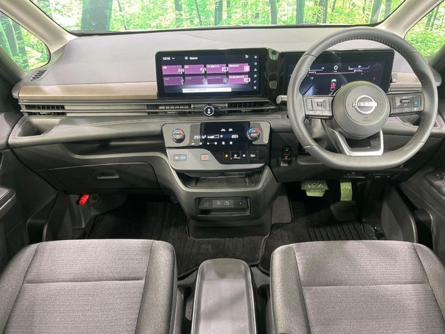 セレナ1.4 e-POWER ハイウェイスターV