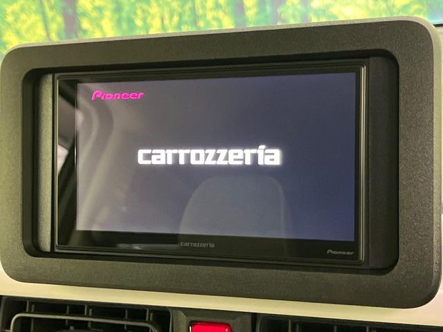【ディスプレイオーディオ】視認性が高いディスプレイオーディオを装備♪操作性も良好で直感的なソース選択が可能です。