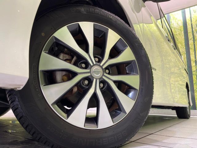 �y����16�C���`�A���~�z�C�[���z�O�ςɃ}�b�`���������A���~�z�C�[���𑕒����Ă���܂��B�e��ЊO�A���~�z�C�[����A�X�^�b�h���X�^�C�����戵�����Ă���܂��B���񂲑��k����������