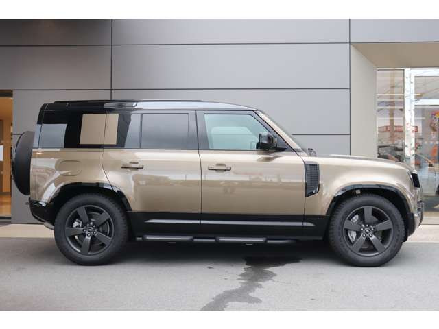 ディフェンダー110 X ダイナミック HSE 3.0L D350 ディーゼル 4WD