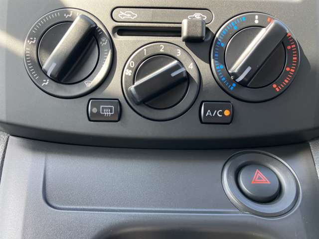 NV200バネットバン1.6 VX