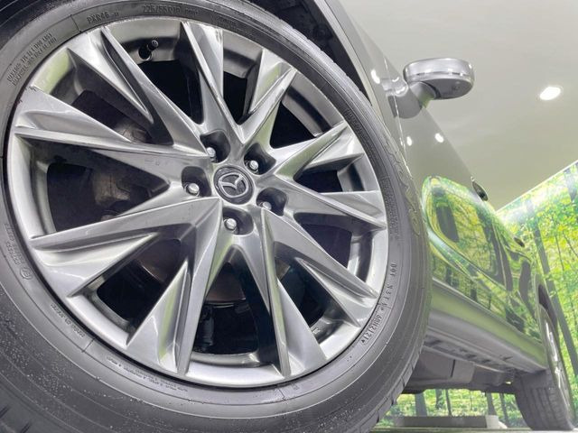 �y����19�C���`�A���~�z�C�[���z�O�ςɃ}�b�`���������A���~�z�C�[���𑕒����Ă���܂��B�e��ЊO�A���~�z�C�[����A�X�^�b�h���X�^�C�����戵�����Ă���܂��B���񂲑��k����������