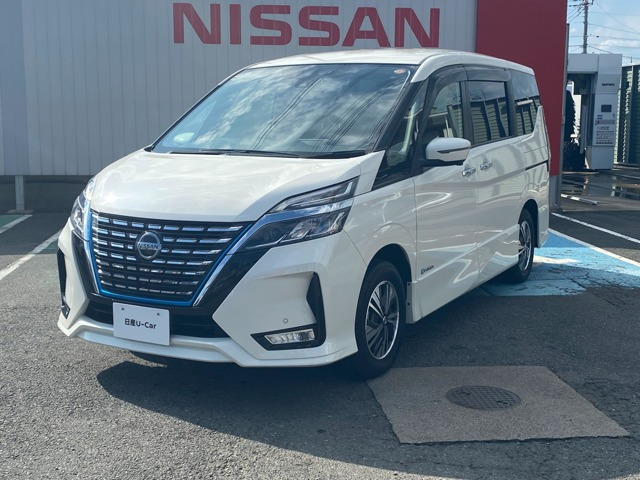セレナ1.2 e-POWER ハイウェイスターV