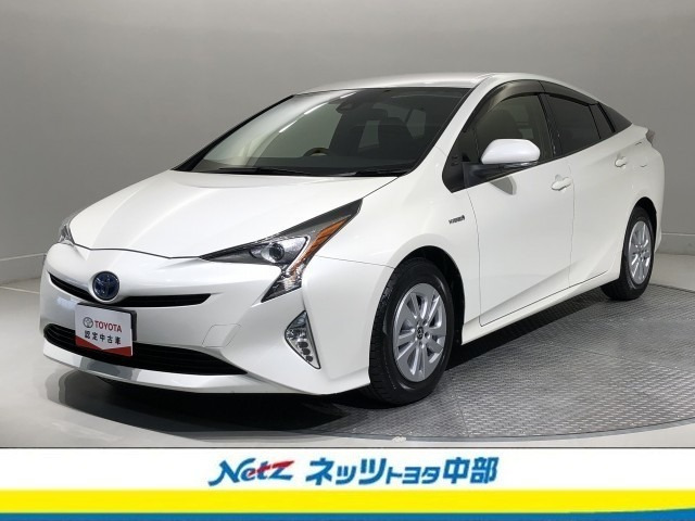 プリウス1.8 S