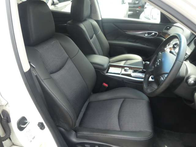 フーガ2.5 250GT