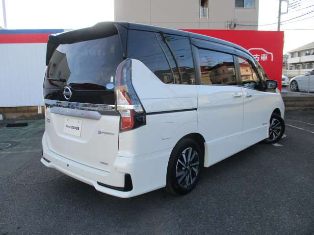 セレナ1.2 e-POWER ハイウェイスターV