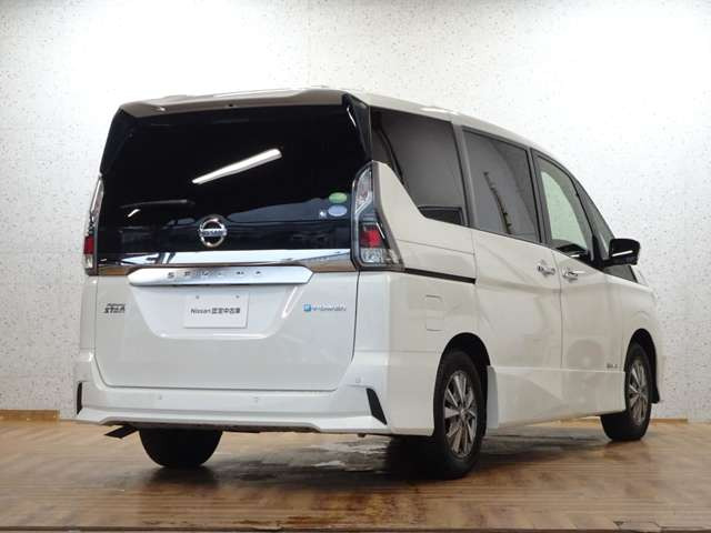 セレナ1.2 e-POWER ハイウェイスターV