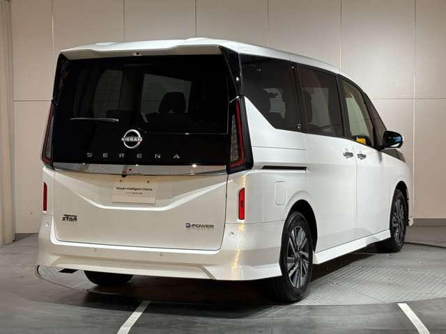 セレナ1.4 e-POWER ハイウェイスターV