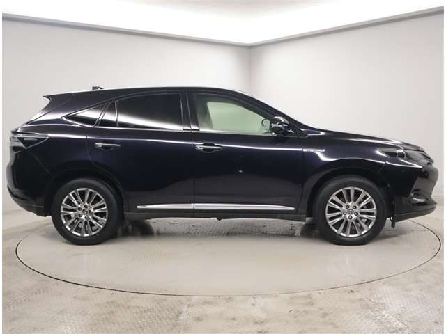 ハリアー2.5 ハイブリッド E-Four プレミアム アドバンスドパッケージ 4WD