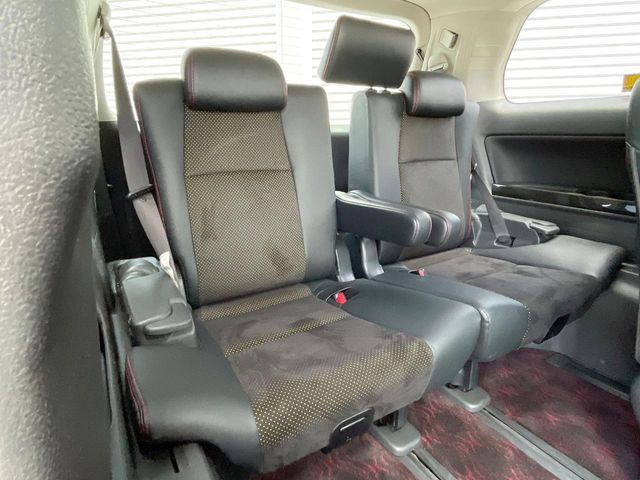 3��ڃV�[�g�͂�������ԗǍD����l�ł��������ƍ����Ē����܂��̂ŁA��l���ł̂��o���������N���N�ł��􂲉Ƒ��ŁA�C�̒m�ꂽ���ԂŁA�h���C�u�ɍs���̂��y���݂ł��ˁ�