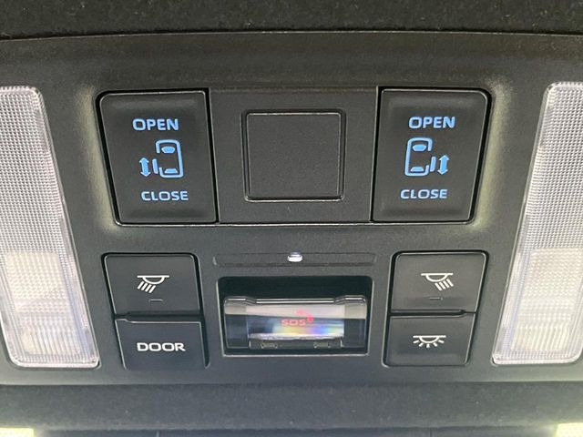 【両側パワースライドドア】スマートキーや運転席のスイッチで後席両側スライドドアの開閉が可能♪電動だから力を入れてドアを開ける必要が無く、小さなお子様でも簡単に開け閉めでき快適です♪
