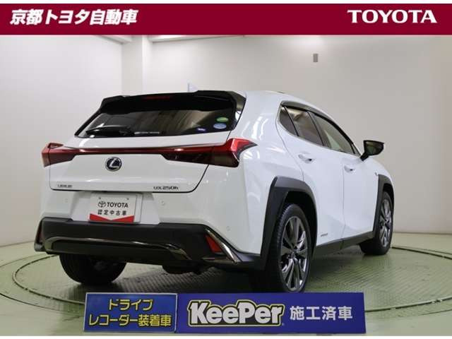 UX250h Fスポーツ 4WD