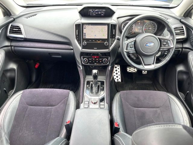 フォレスター1.8 スポーツ 4WD