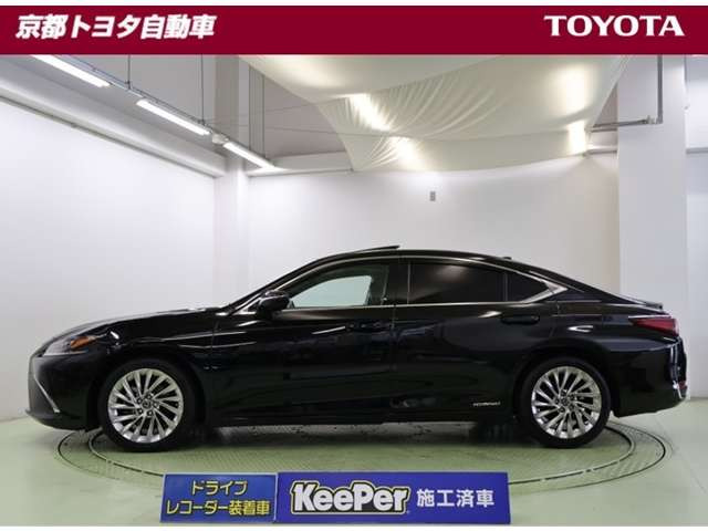 ES300h バージョンL
