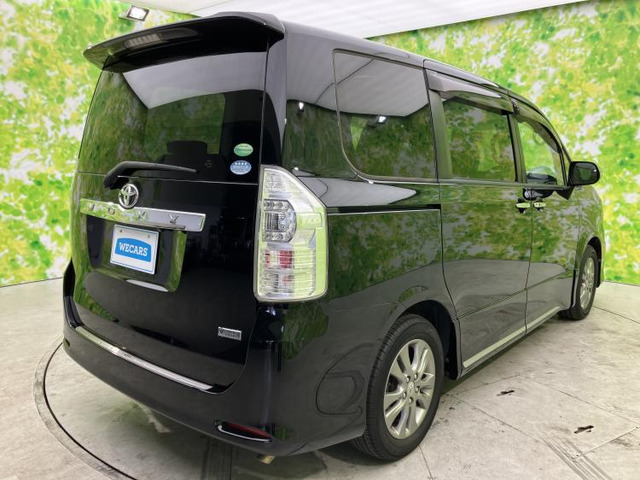 ヴォクシー2.0 ZS 煌Z