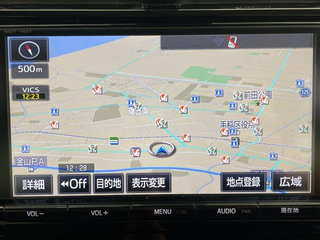 プリウス1.8 A ツーリングセレクション E-Four 4WD