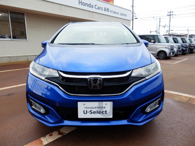フィット1.3 13G L ホンダセンシング 4WD