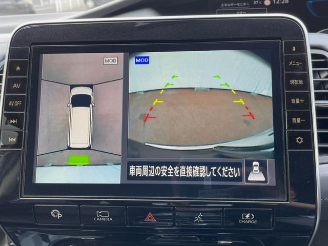 �y�A���E���h�r���[���j�^�[�z��p�̃J�����ɂ��A�ォ�猩���낵���悤�Ȏ��_��360�x�N���}�̎��͂��m�F���邱�Ƃ��ł��܂������p�������m�F���₷���A�����ꏊ�ł̐؂�Ԃ��⒓�Ԃ��X���[�Y�ɍs���܂��B