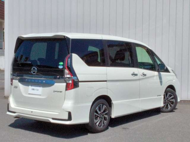 セレナ1.2 e-POWER ハイウェイスターV