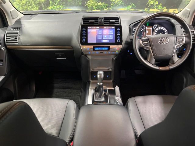ランドクルーザープラド2.7 TX Lパッケージ マットブラック エディション 4WD