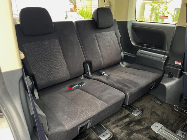 3��ڃV�[�g�͂�������ԗǍD����l�ł��������ƍ����Ē����܂��̂ŁA��l���ł̂��o���������N���N�ł��􂲉Ƒ��ŁA�C�̒m�ꂽ���ԂŁA�h���C�u�ɍs���̂��y���݂ł��ˁ�
