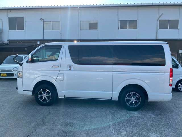 ハイエースバン