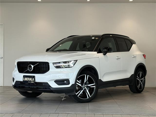 XC40T4 AWD Rデザイン 4WD