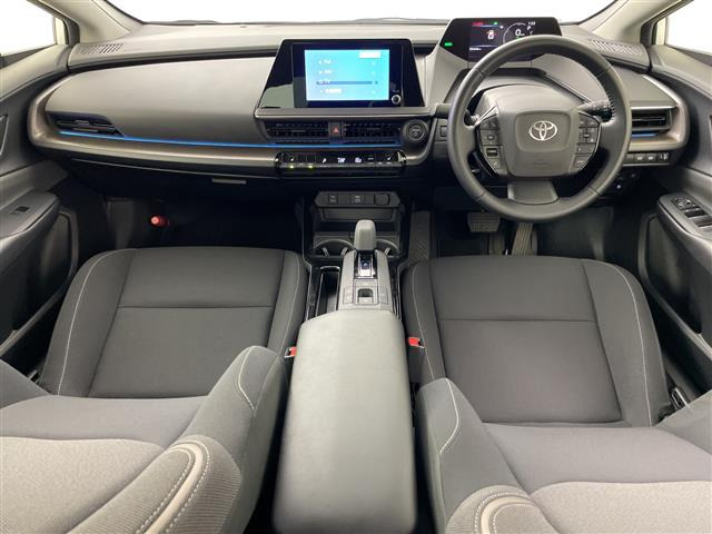 プリウス1.8 U E-Four 4WD