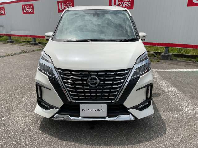 セレナ2.0 ハイウェイスターV 4WD