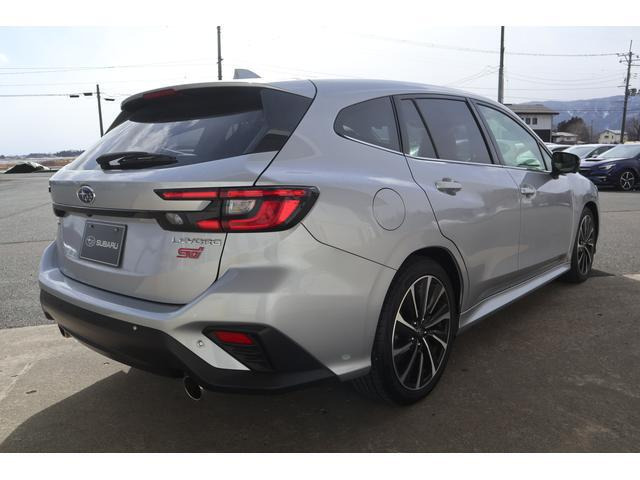 レヴォーグ1.8 STI スポーツ EX 4WD