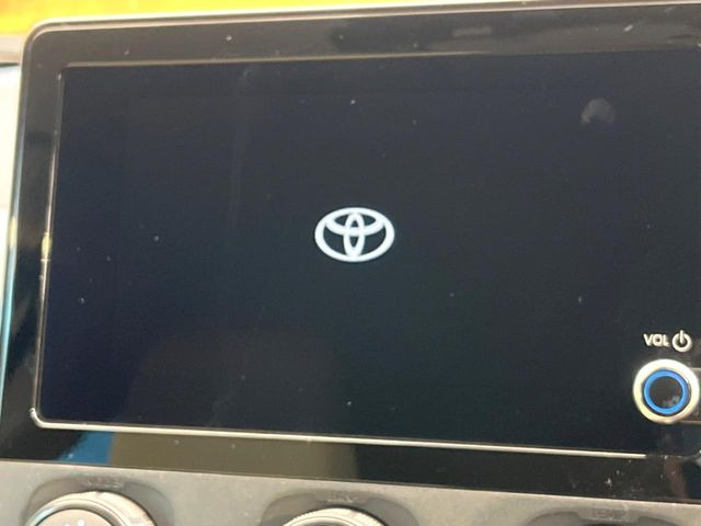 【8インチ ディスプレイオーディオ】大画面のディスプレイはAppleCarPlayやAndroidAutoが利用可能。大きな画面でスマホナビアプリ等が利用いただけます♪
