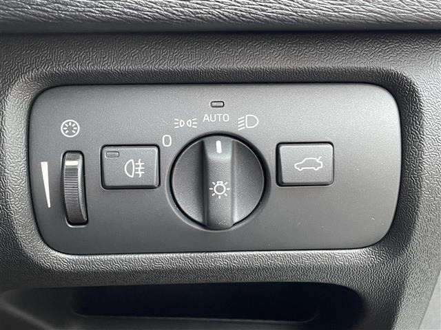 V40