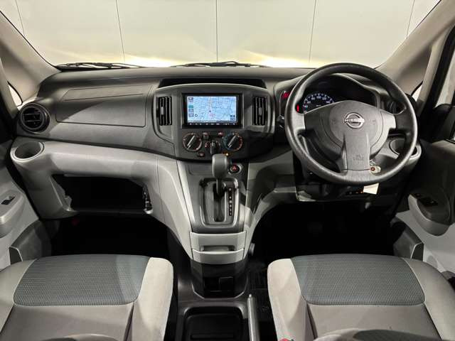 NV200バネットバン1.6 DX 4WD