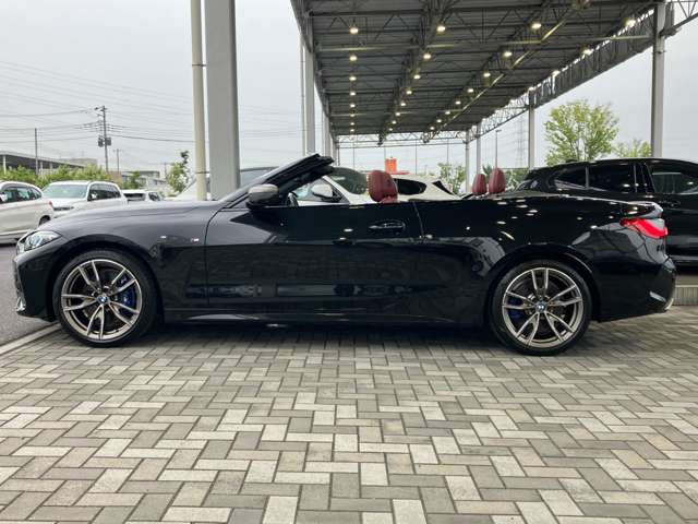 4シリーズカブリオレM440i Xドライブ 4WD