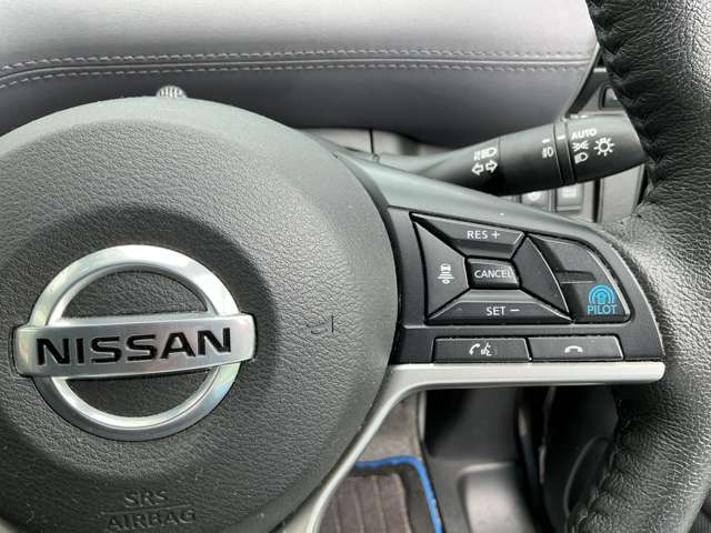 セレナ1.2 e-POWER ハイウェイスターV