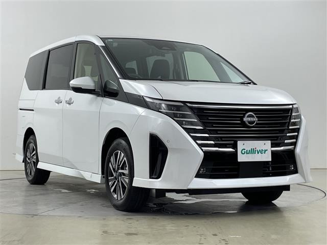 セレナ1.4 e-4ORCE ハイウェイスターV 4WD