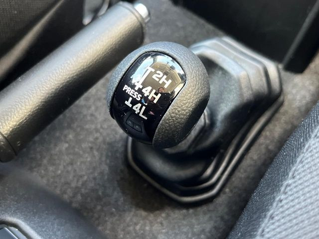 4WD�̂��Ԃł��̂ŁA�ᓹ�ł����S�ł���~��n�n��ɂ��Z�܂��̕��ȊO�ɂ��A�E�B���^�[�X�|�[�c����̕���~��n��֋A�Ȃ����@�������ɂ���������!