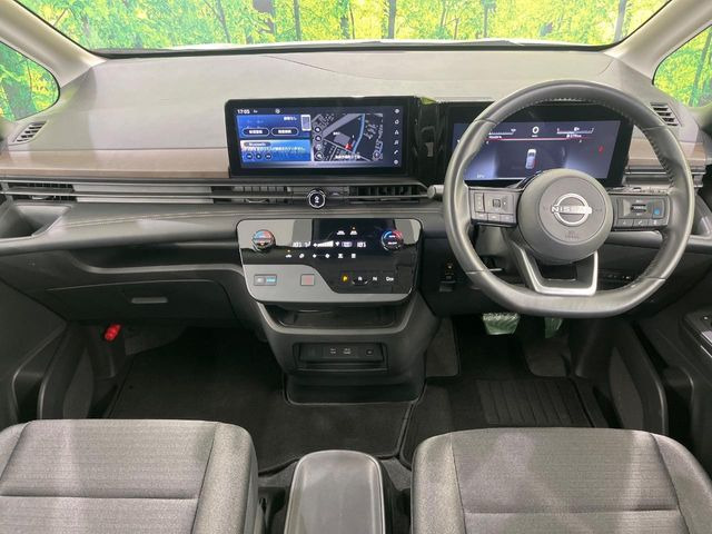 セレナ1.4 e-POWER ハイウェイスターV