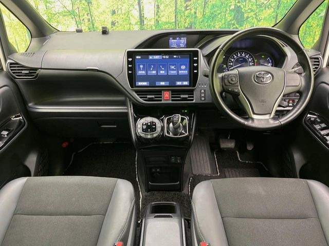 ノア1.8 ハイブリッド Si W×B II