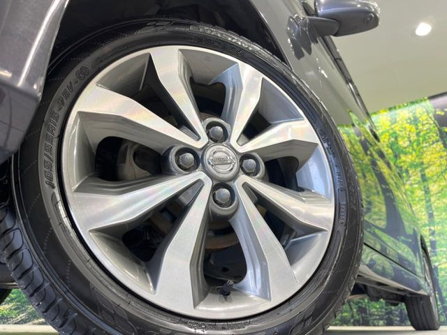 �y����15�C���`�A���~�z�C�[���z�O�ςɃ}�b�`���������A���~�z�C�[���𑕒����Ă���܂��B�e��ЊO�A���~�z�C�[����A�X�^�b�h���X�^�C�����戵�����Ă���܂��B���񂲑��k����������