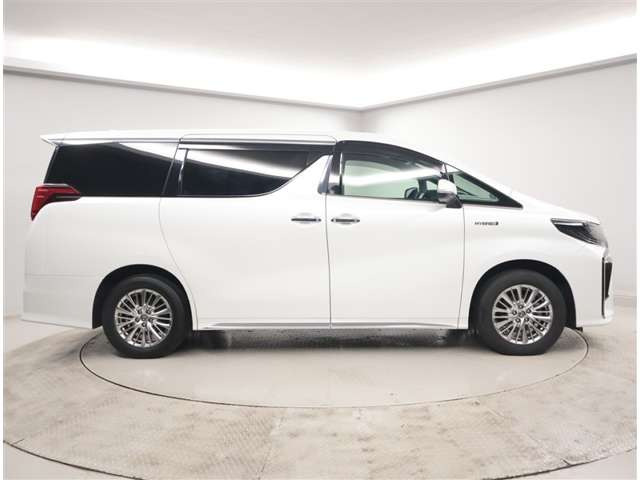 アルファードハイブリッド 2.5 S タイプゴールド E-Four 4WD