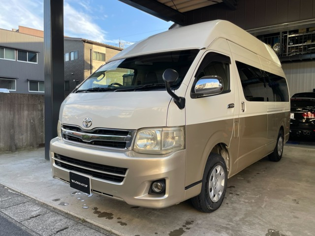ハイエース2.7 グランドキャビン 4WD