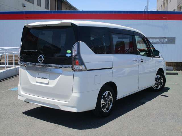 セレナ1.2 e-POWER XV