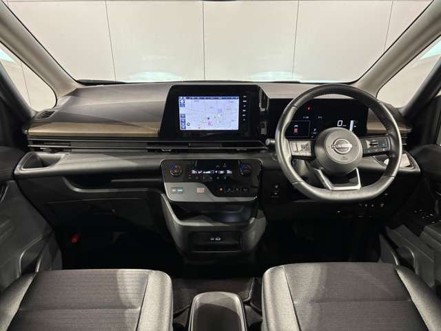 セレナ1.4 e-POWER ハイウェイスターV