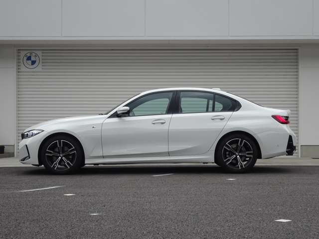 3シリーズセダン320i Mスポーツ