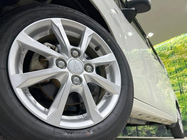 �y����14�C���`�A���~�z�C�[���z�O�ςɃ}�b�`���������A���~�z�C�[���𑕒����Ă���܂��B�e��ЊO�A���~�z�C�[����A�X�^�b�h���X�^�C�����戵�����Ă���܂��B���񂲑��k����������